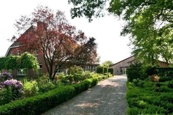Karibu Het Voorhuis 2 Tot 6 Persoons Luxe Slaapkamers Met Een Mooie Woonkeuken Daarle Exterior photo