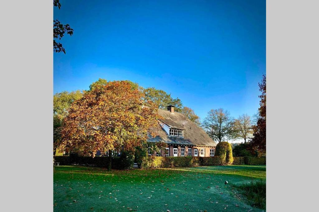 Karibu Het Voorhuis 2 Tot 6 Persoons Luxe Slaapkamers Met Een Mooie Woonkeuken Daarle Exterior photo