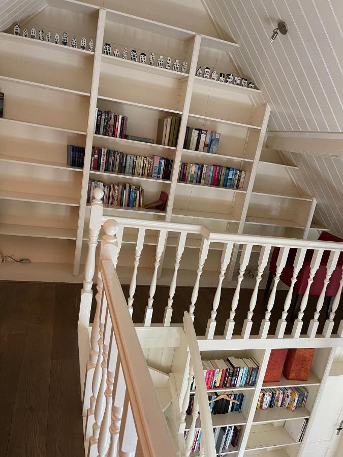 Karibu Het Voorhuis 2 Tot 6 Persoons Luxe Slaapkamers Met Een Mooie Woonkeuken Daarle Exterior photo
